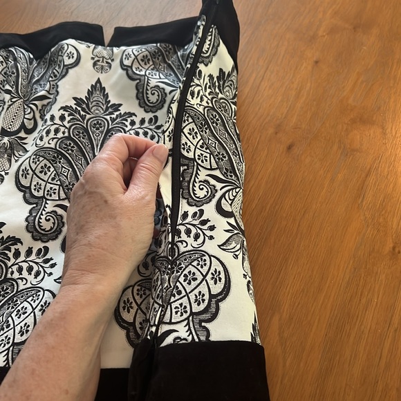 White House black market size 6 bustier - Picture 8 of 9